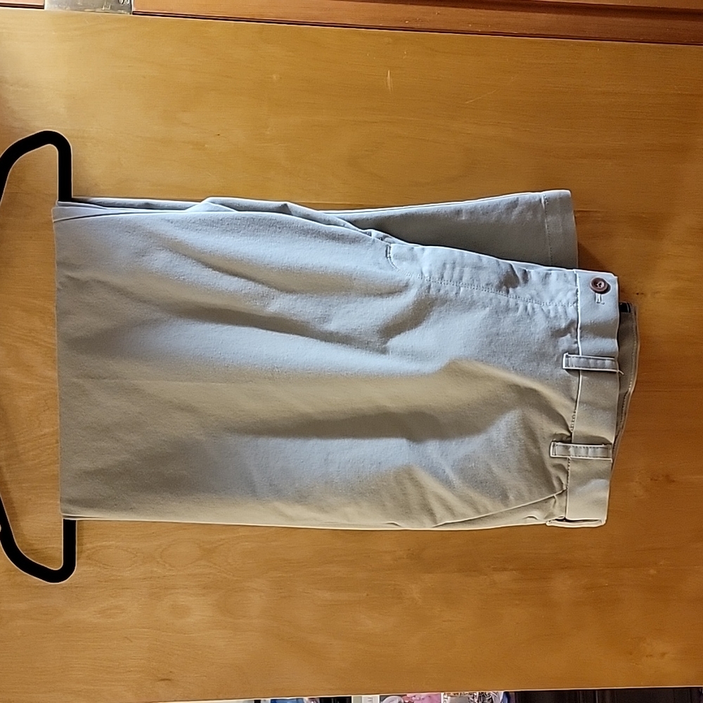 IZOD Men's Big and Tall Performance Stretch Flat Front Pant, Cederwood Khaki, 44